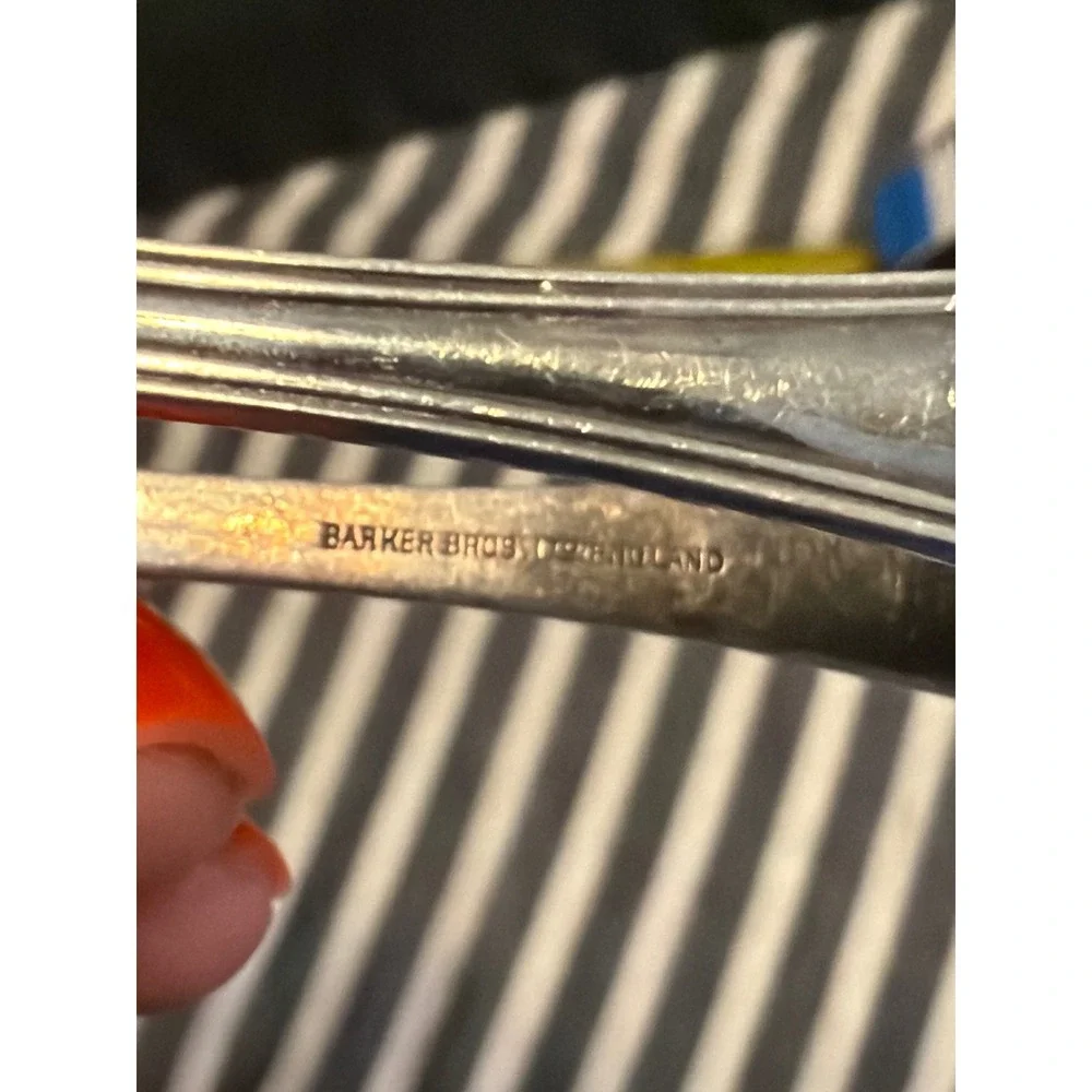 Barker Bros England Silver Plate Bird Claw Sugar Tongs Shell Victorian Style